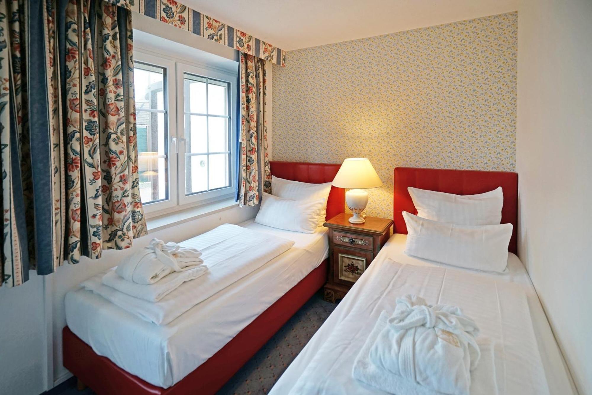 Hotel Appartement Landhaus Stutzi - Hotel Strandperle Cuxhaven Eksteriør billede
